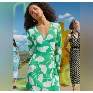 Diane Von Furstenburg Elegant  beachy Floral-Print Wrap Dress XXL